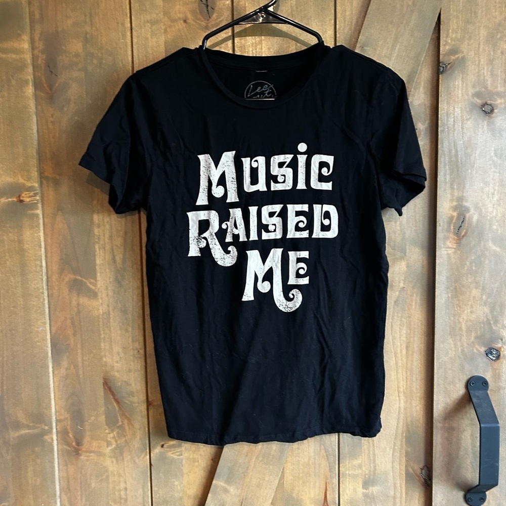 Black graphic music tee